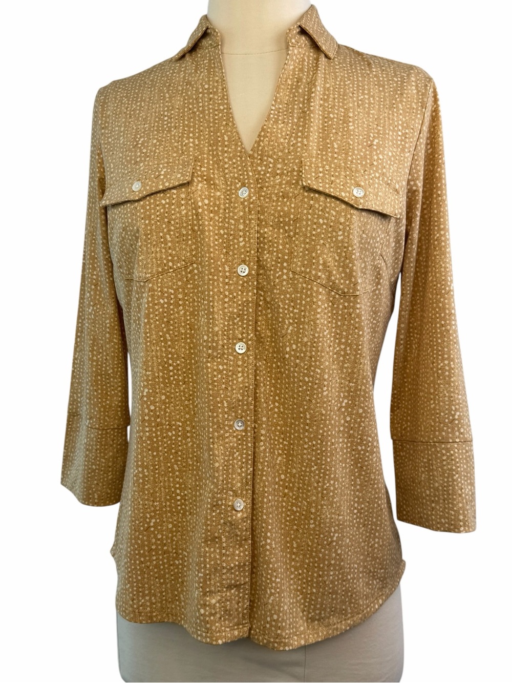 J McLaughlin Brynn Top Tan Cream White Dot Print Button-Down Shirt Small - Picture 2 of 10